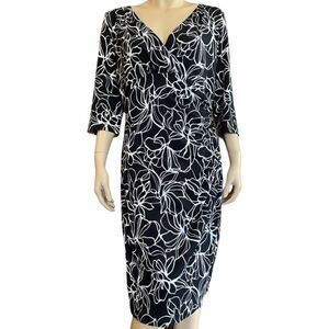 Wrap Dress Black & White Abstract Print Midi Dress Size M • FLAW•